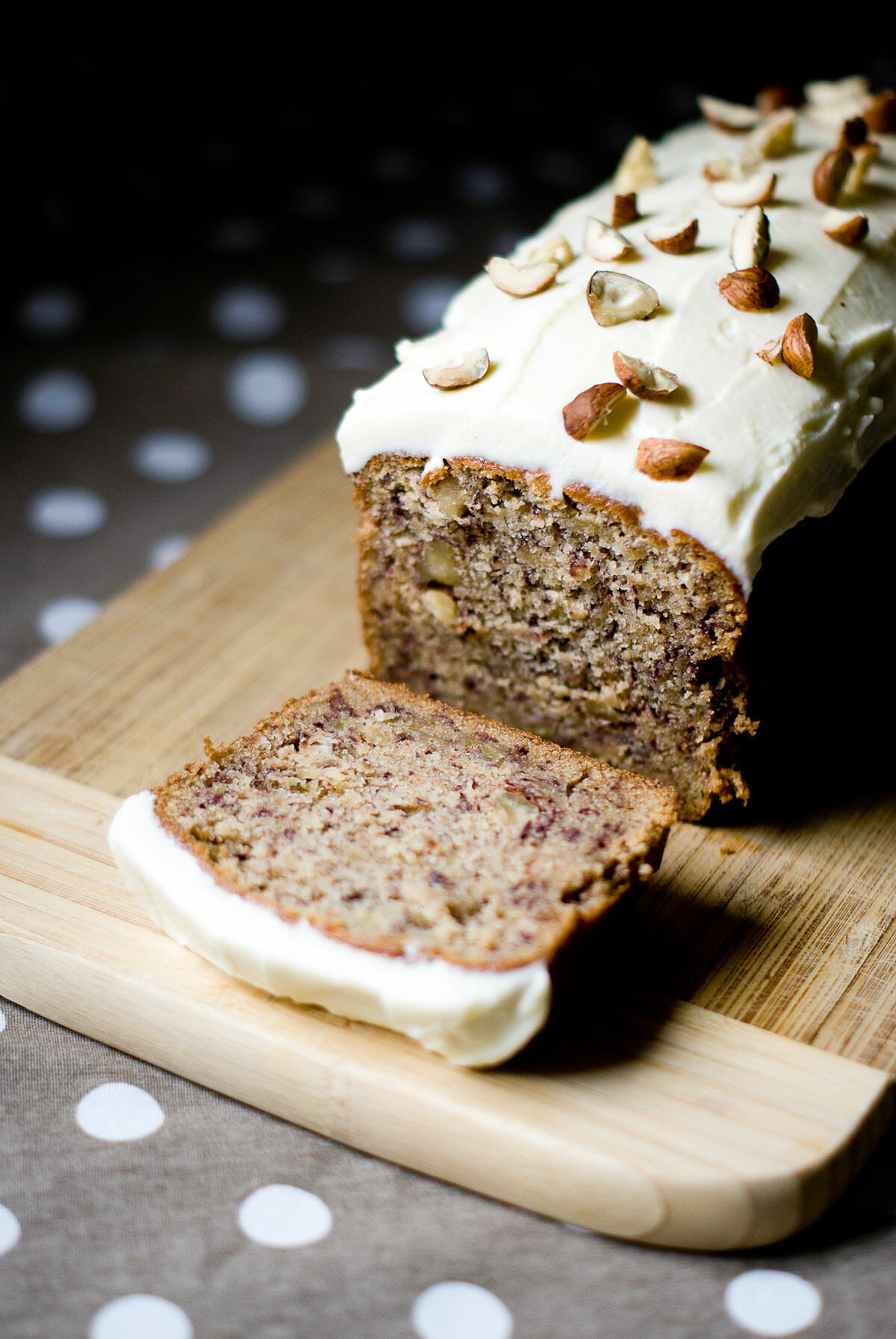 banana-bread-cake-banane-lilie-bakery Banana bread moelleux à la cannelle et glaçage crémeux - Lilie Bakery