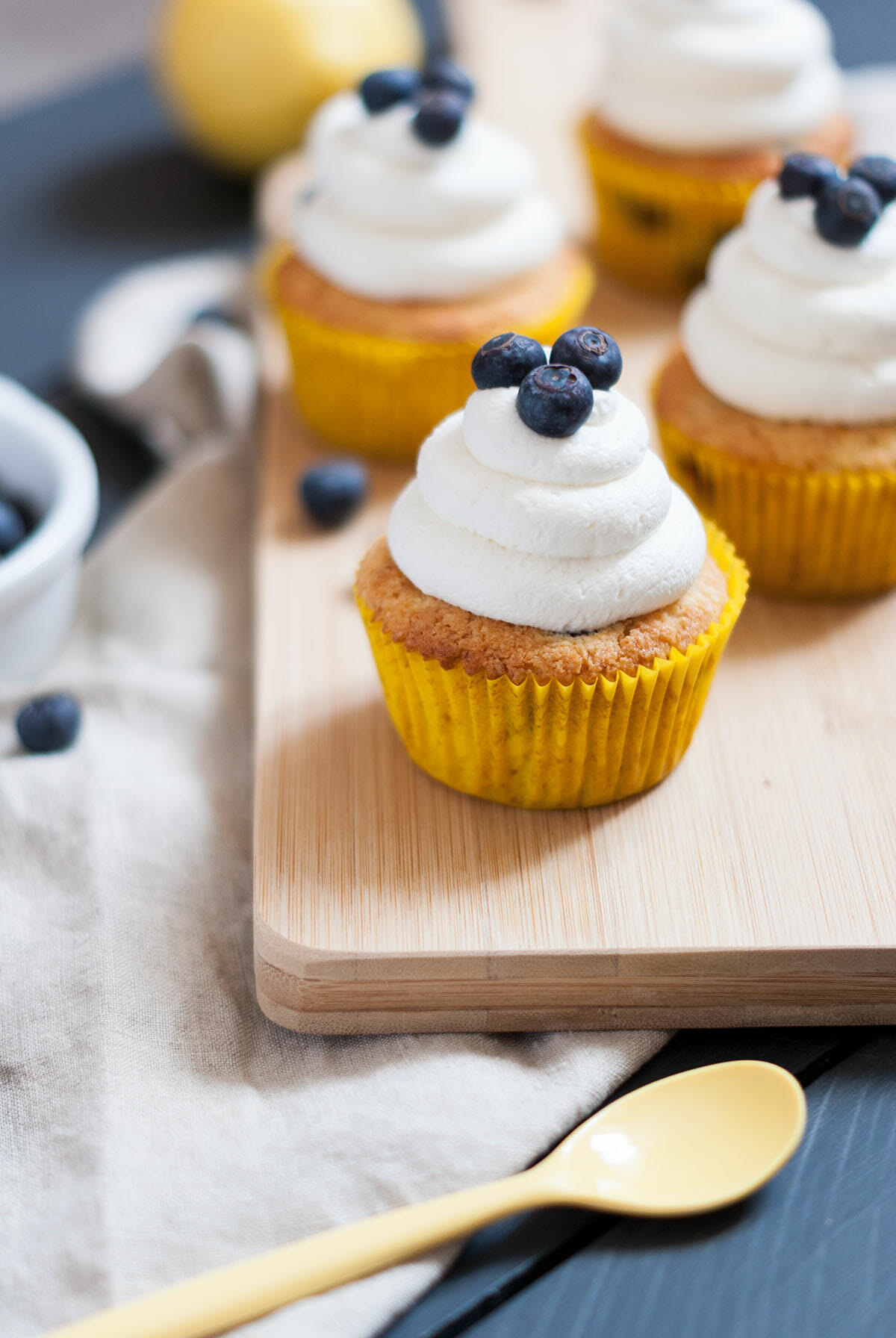 Cupcakes citron myrtilles sans gluten | Lilie Bakery