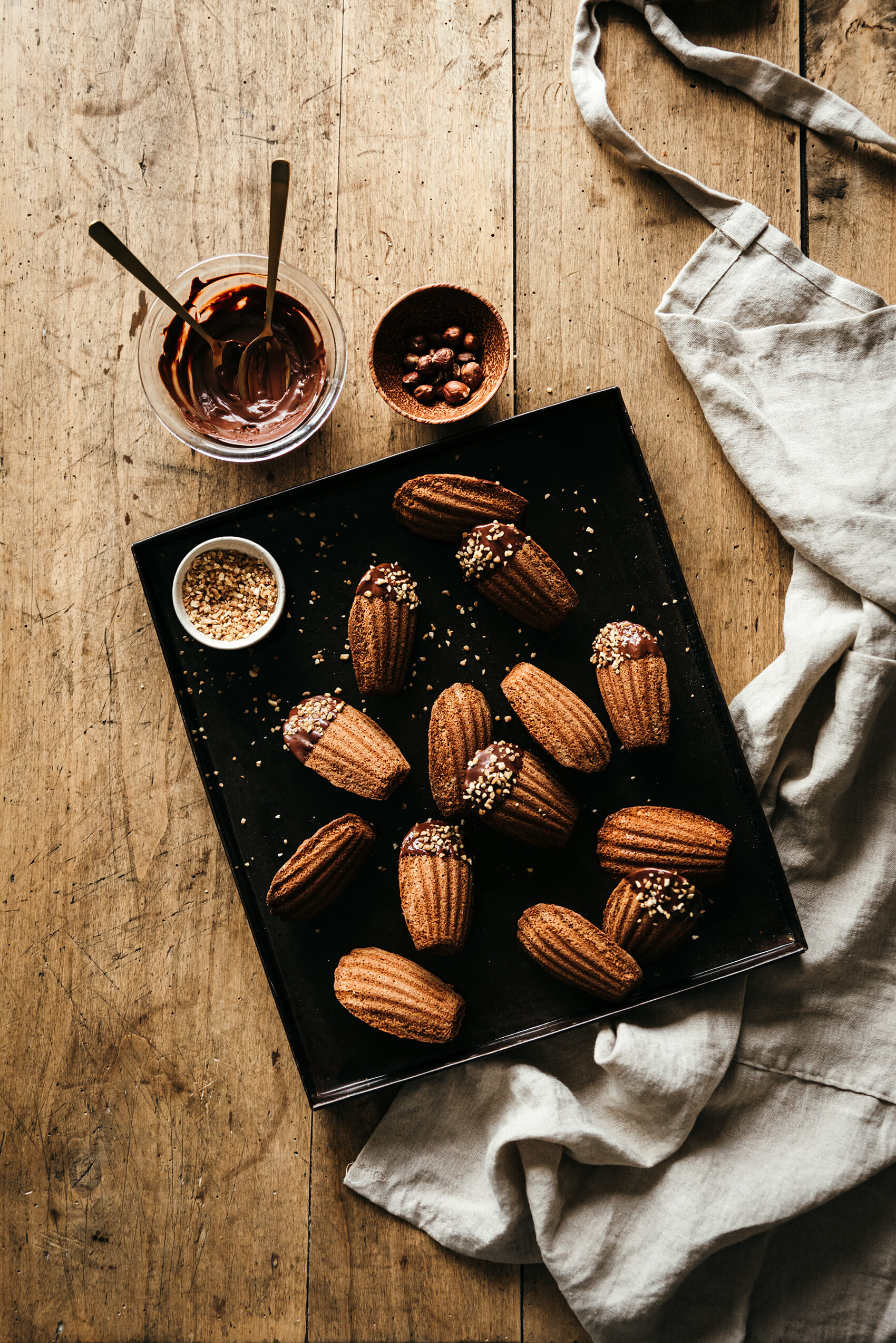 Hazelnut-chocolate madeleines - Lilie Bakery