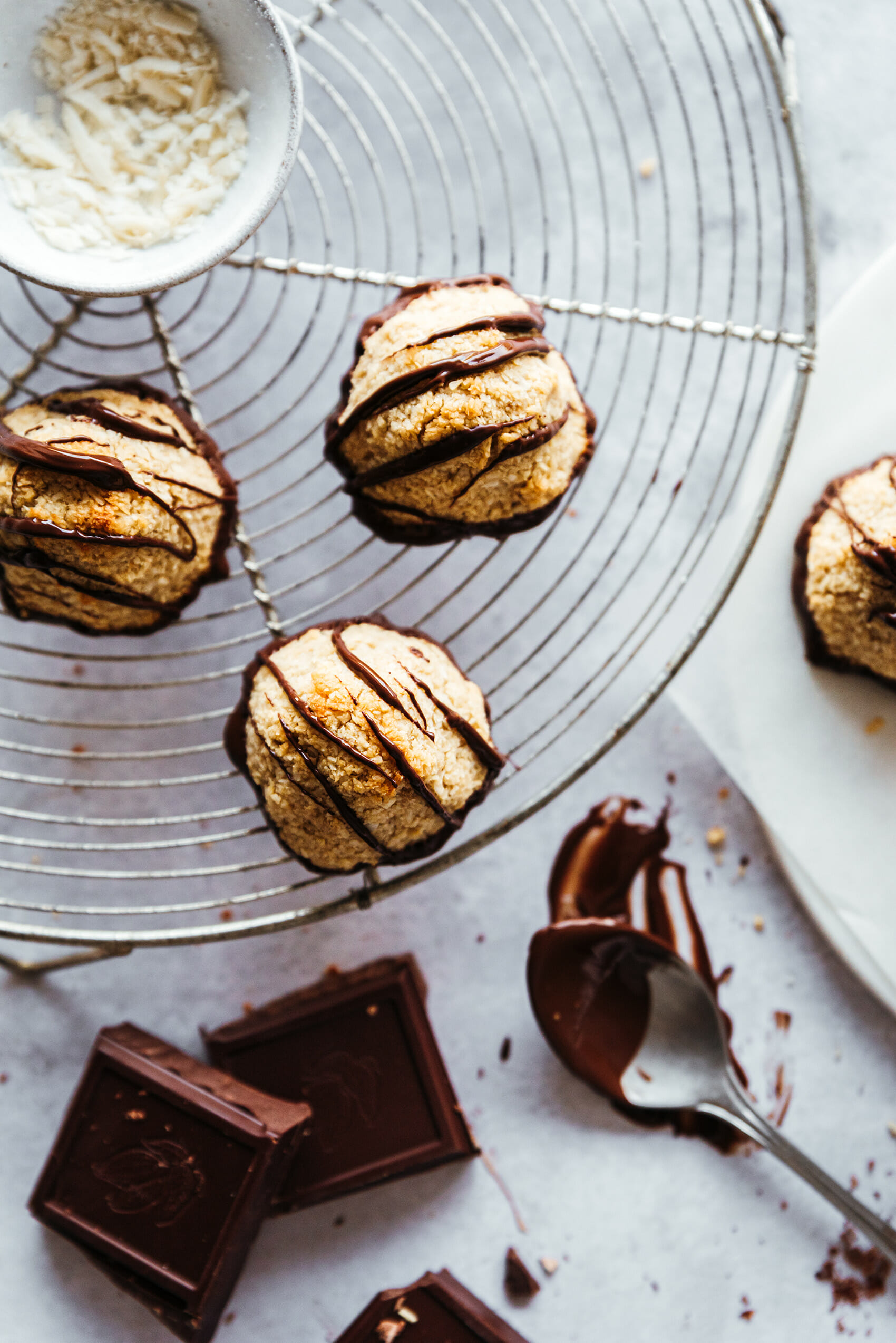 Coconut-almond rocks with chocolate glaze - Lilie Bakery