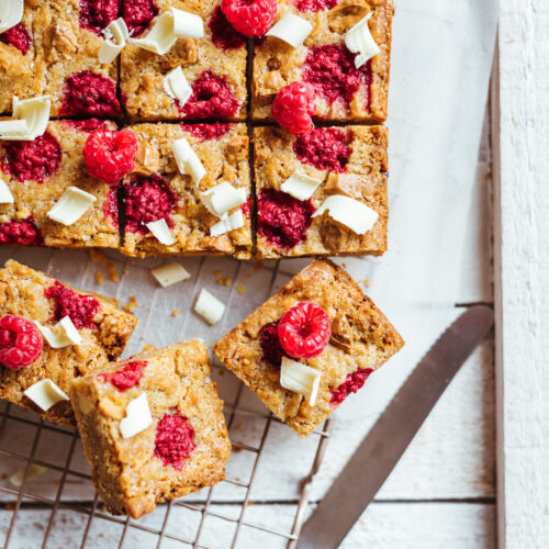 Blondie raspberries white chocolate - Lilie Bakery