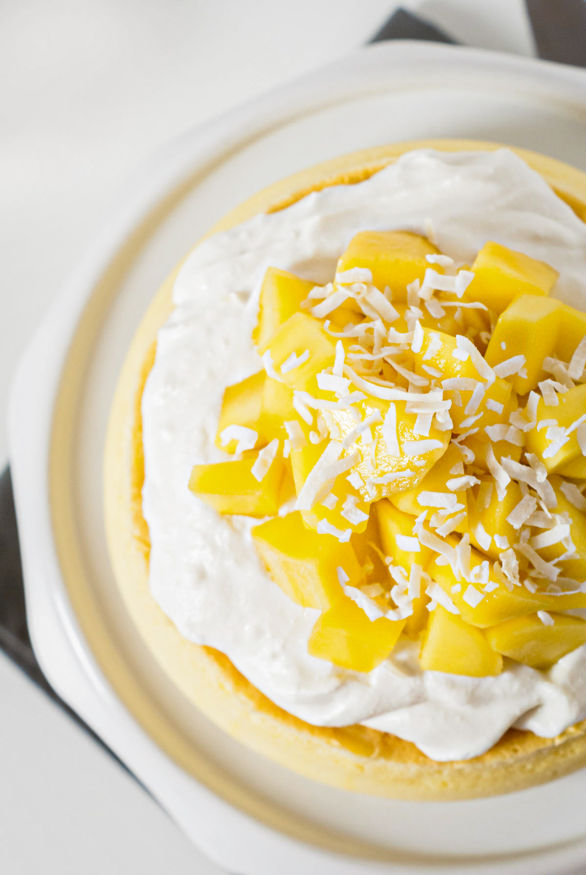 Cheesecake japonais zoom mangue coco - Lilie Bakery