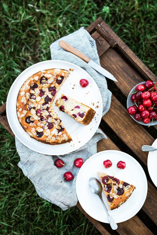 Gâteau Cerises Amandes Très Fondant