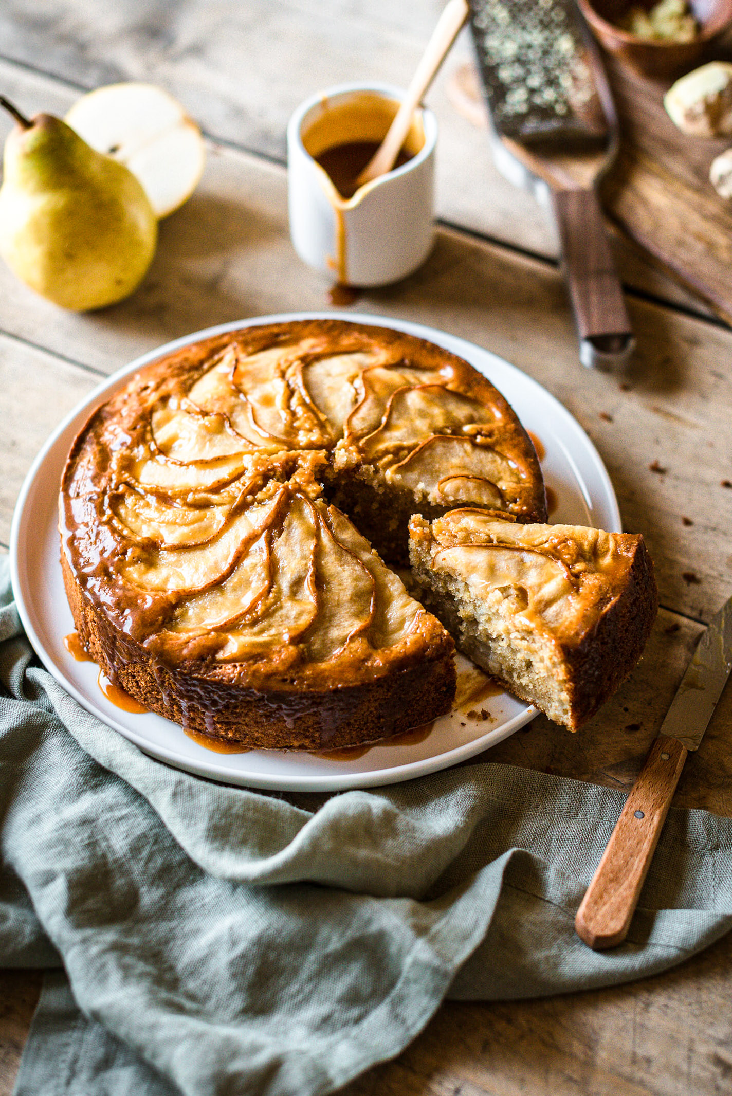 Gâteau poire gingembre caramel - Lilie Bakery