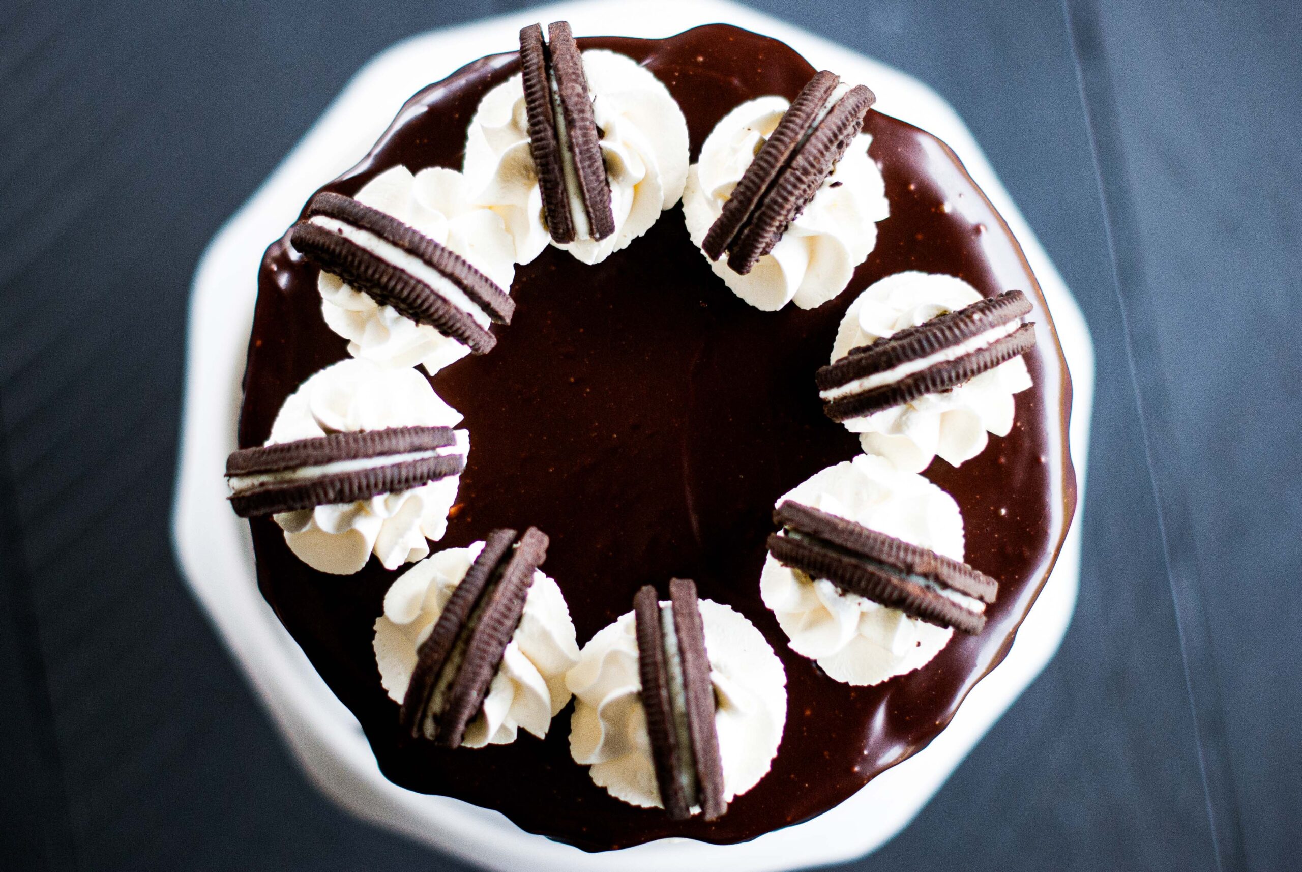 Layer cake Oreo vue dessus - Lilie Bakery