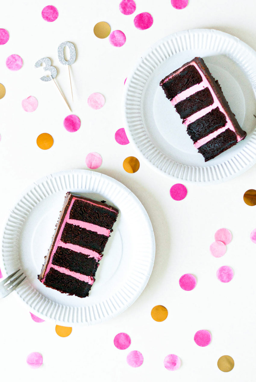 Layer cake chocolat framboise recette - Lilie Bakery