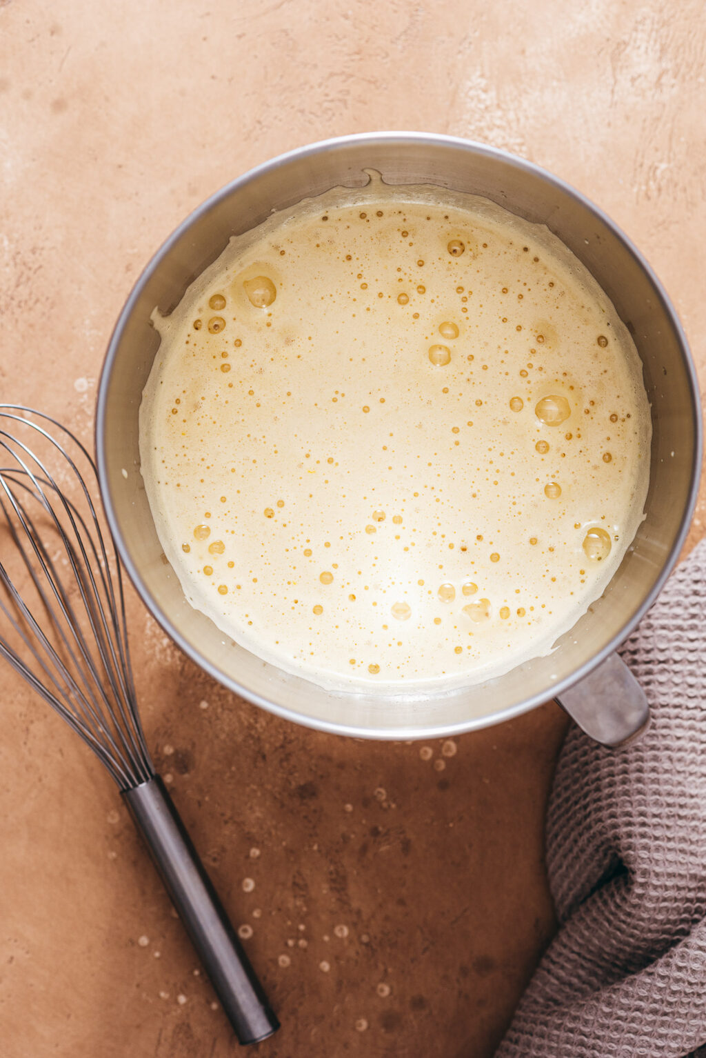 Sparkling brown sugar eggs - Lilie Bakery