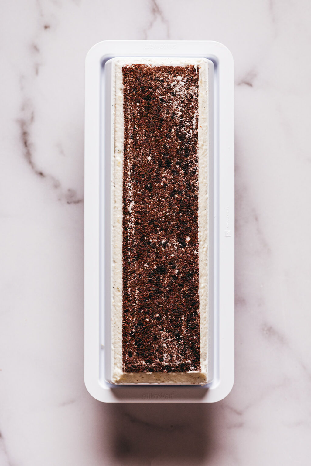 Montage bûche génoise cacao - Lilie Bakery