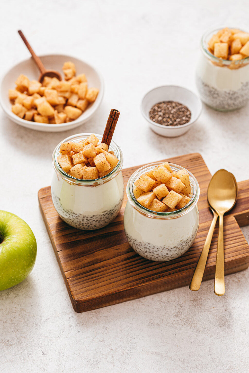 Chia pudding pomme cannelle - Lilie Bakery