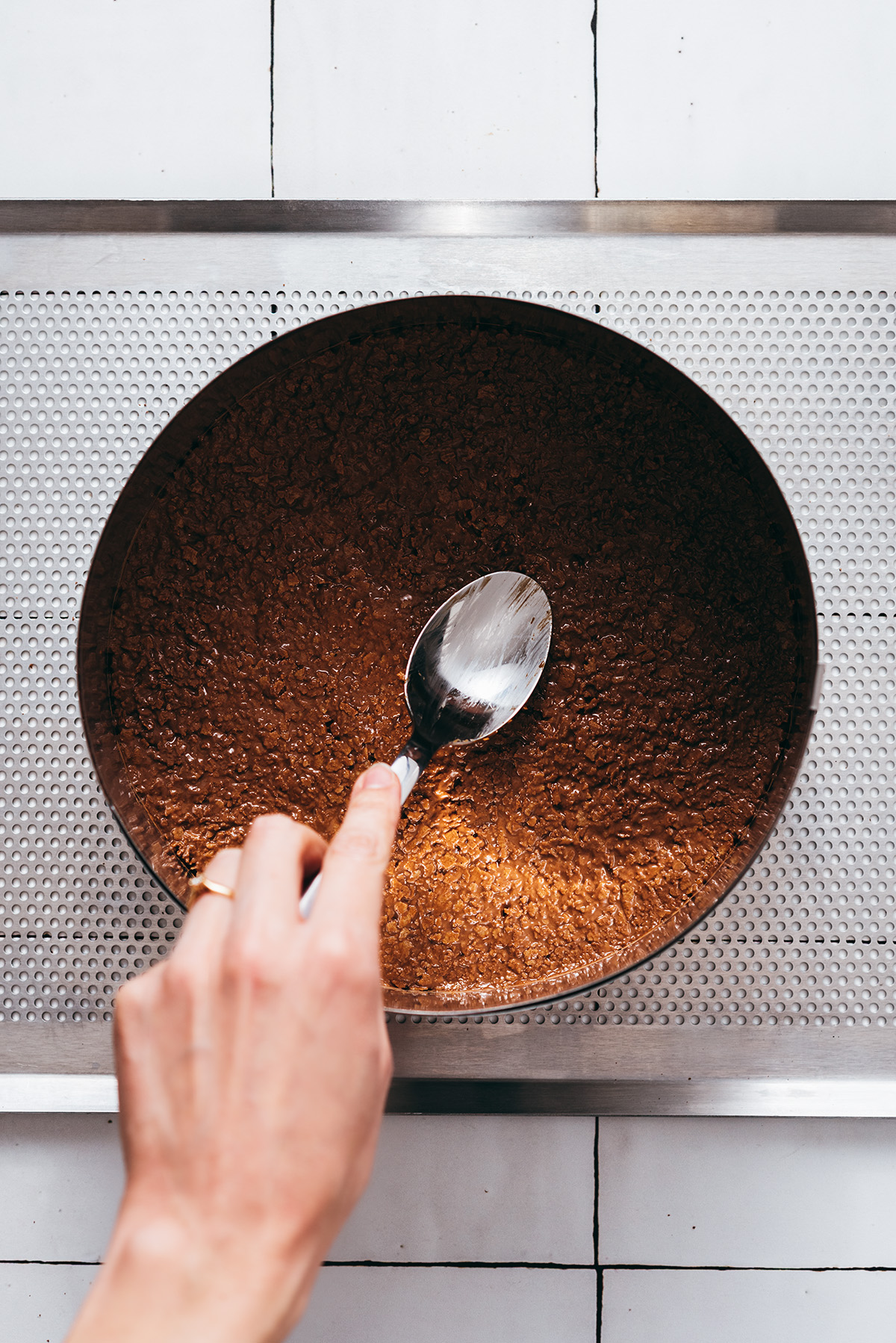 Crispy base dessert - Lilie Bakery