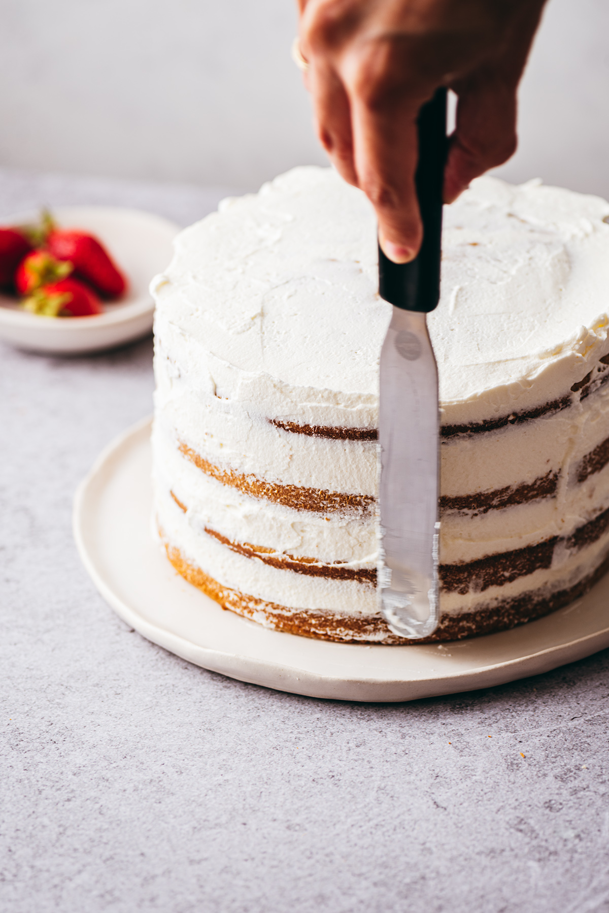 Montage naked cake - Lilie Bakery