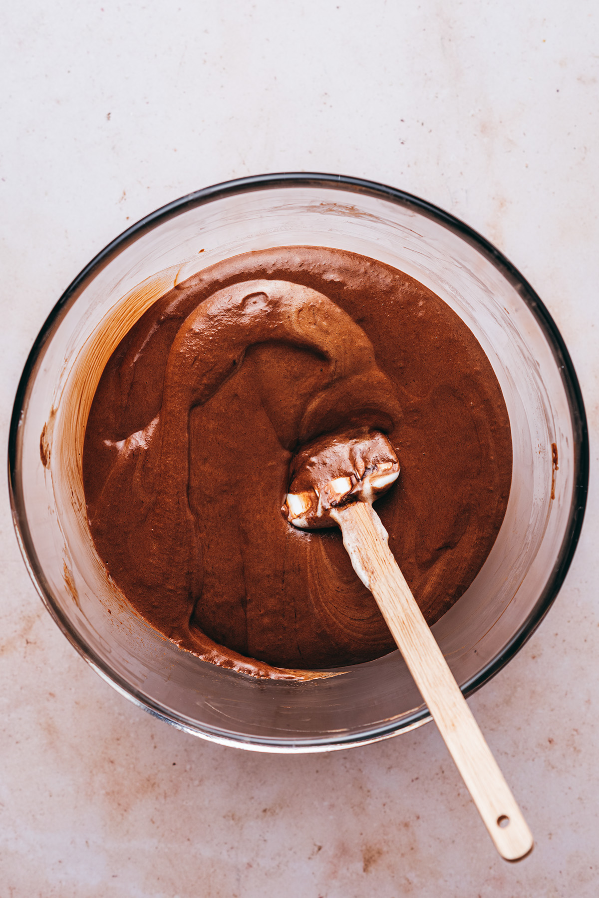 Mousse au chocolat sans oeuf facile - Lilie Bakery