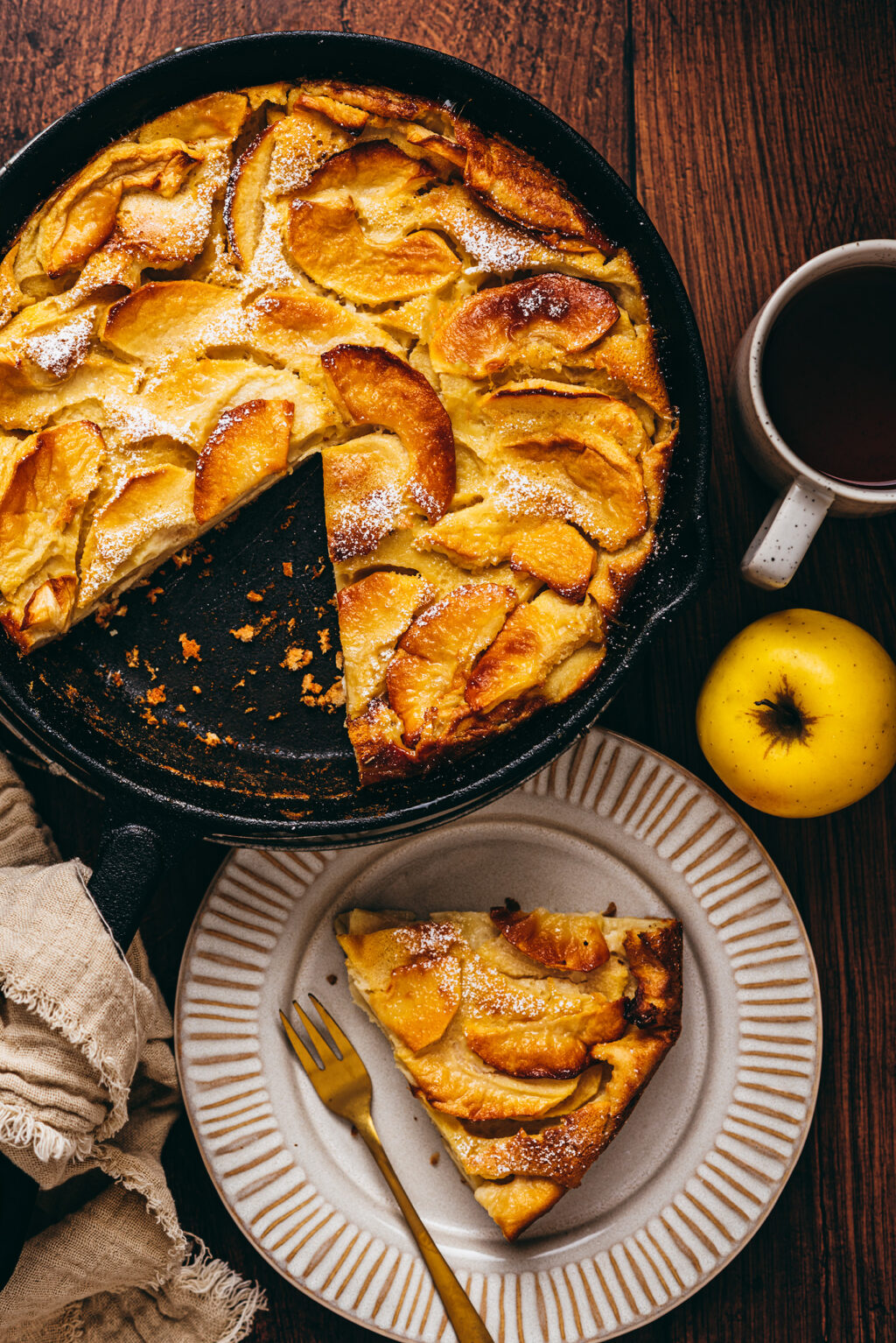 Clafoutis aux pommes moelleux - Lilie Bakery