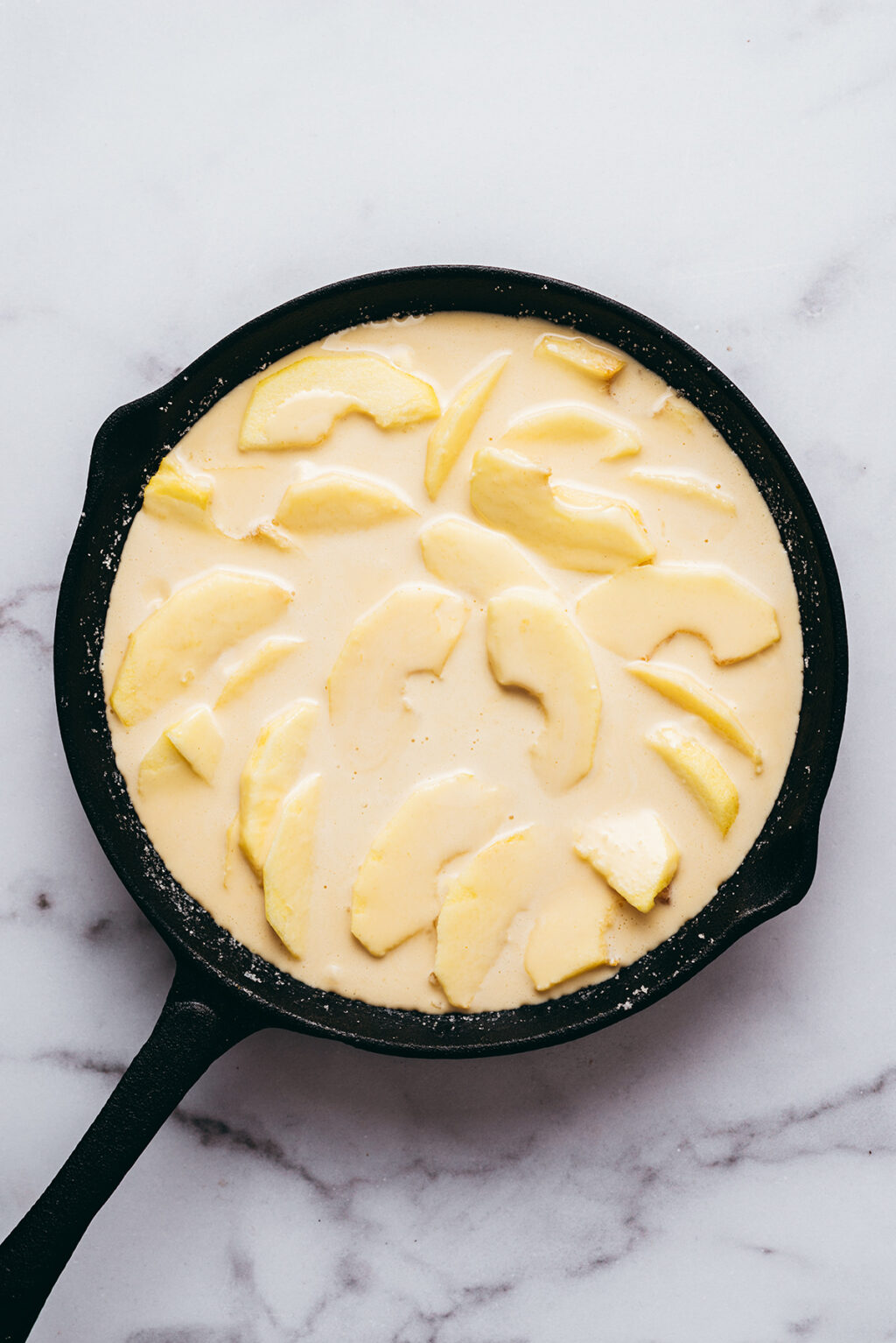 Pâte à clafoutis pomme - Lilie Bakery