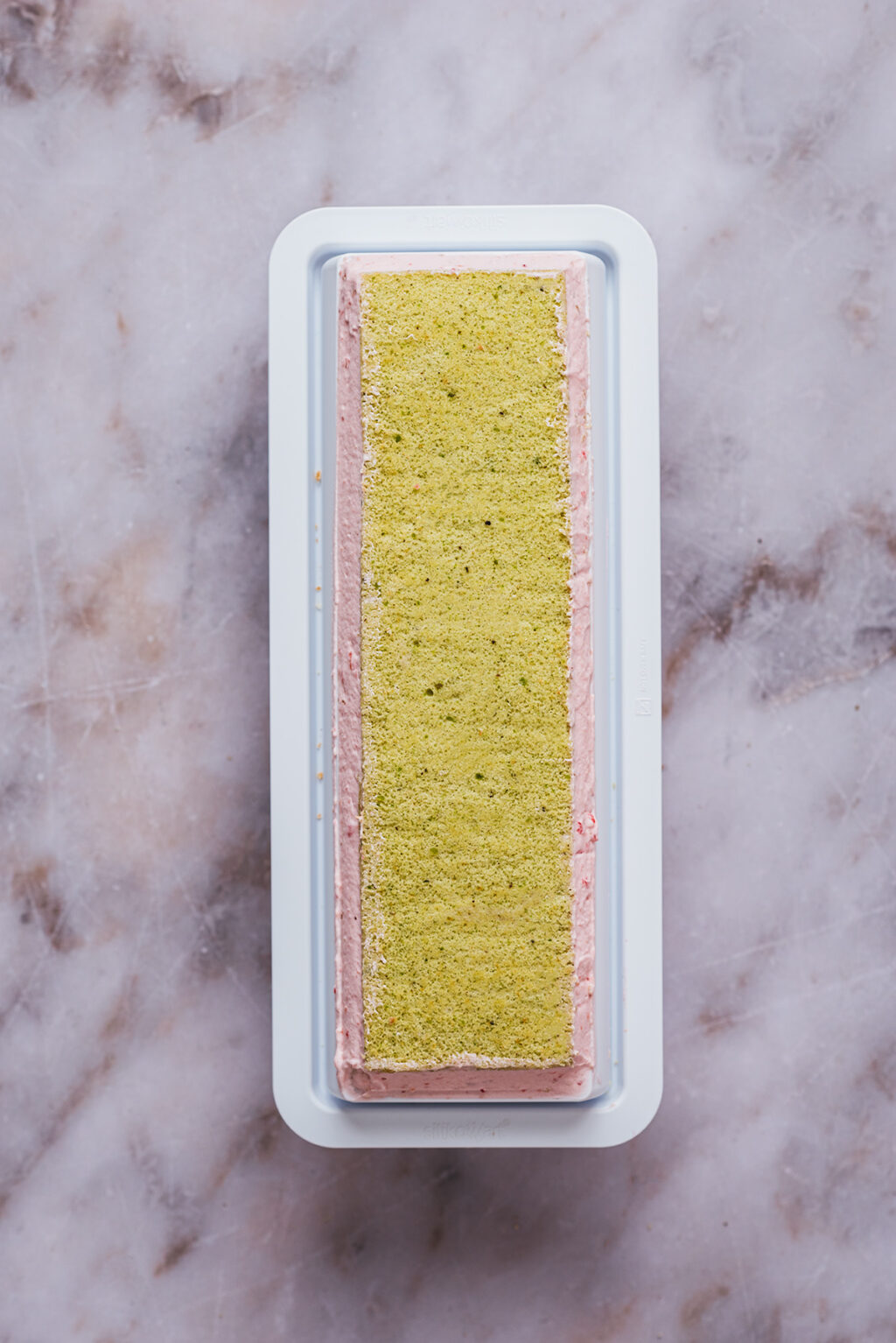 Biscuit madeleine pistache - Lilie Bakery