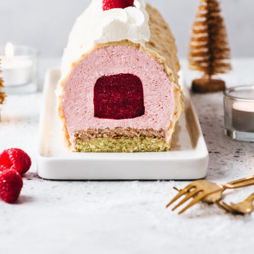 Recette bûche framboise chocolat blanc pistache - Lilie Bakery