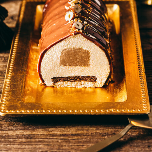 Recette bûche praliné chocolat croustillante - Lilie Bakery
