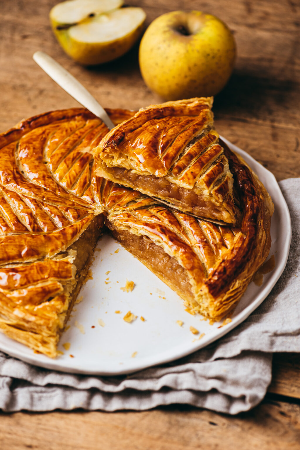 Galette des rois aux pommes fondantes - Lilie Bakery