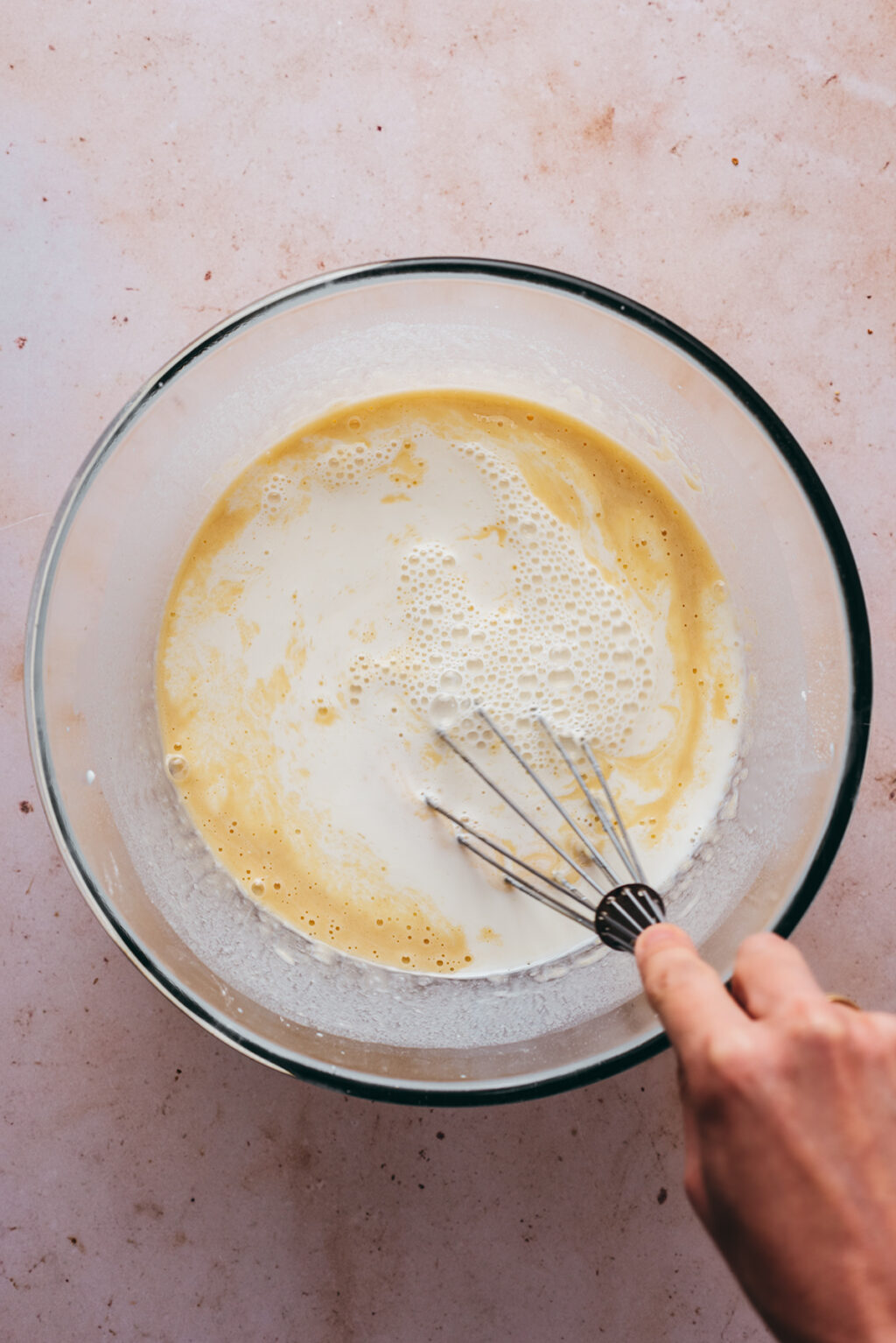 Pâte far breton aux pruneaux - Lilie Bakery