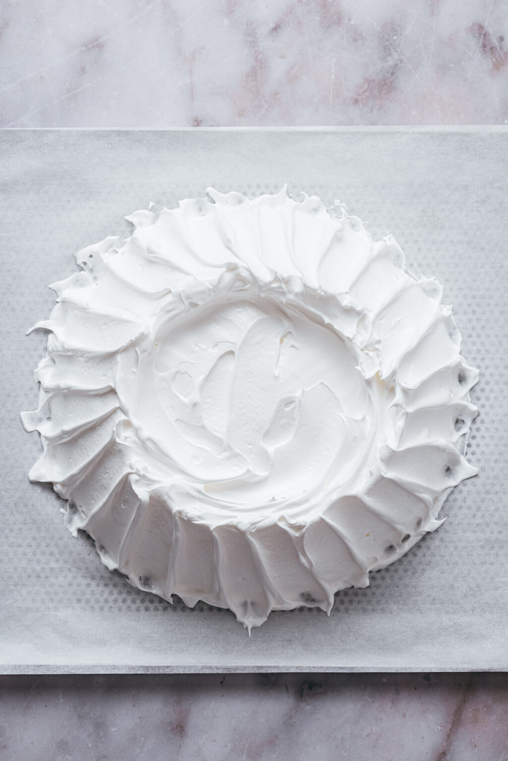 Meringue pavlova avant cuisson - Lilie Bakery