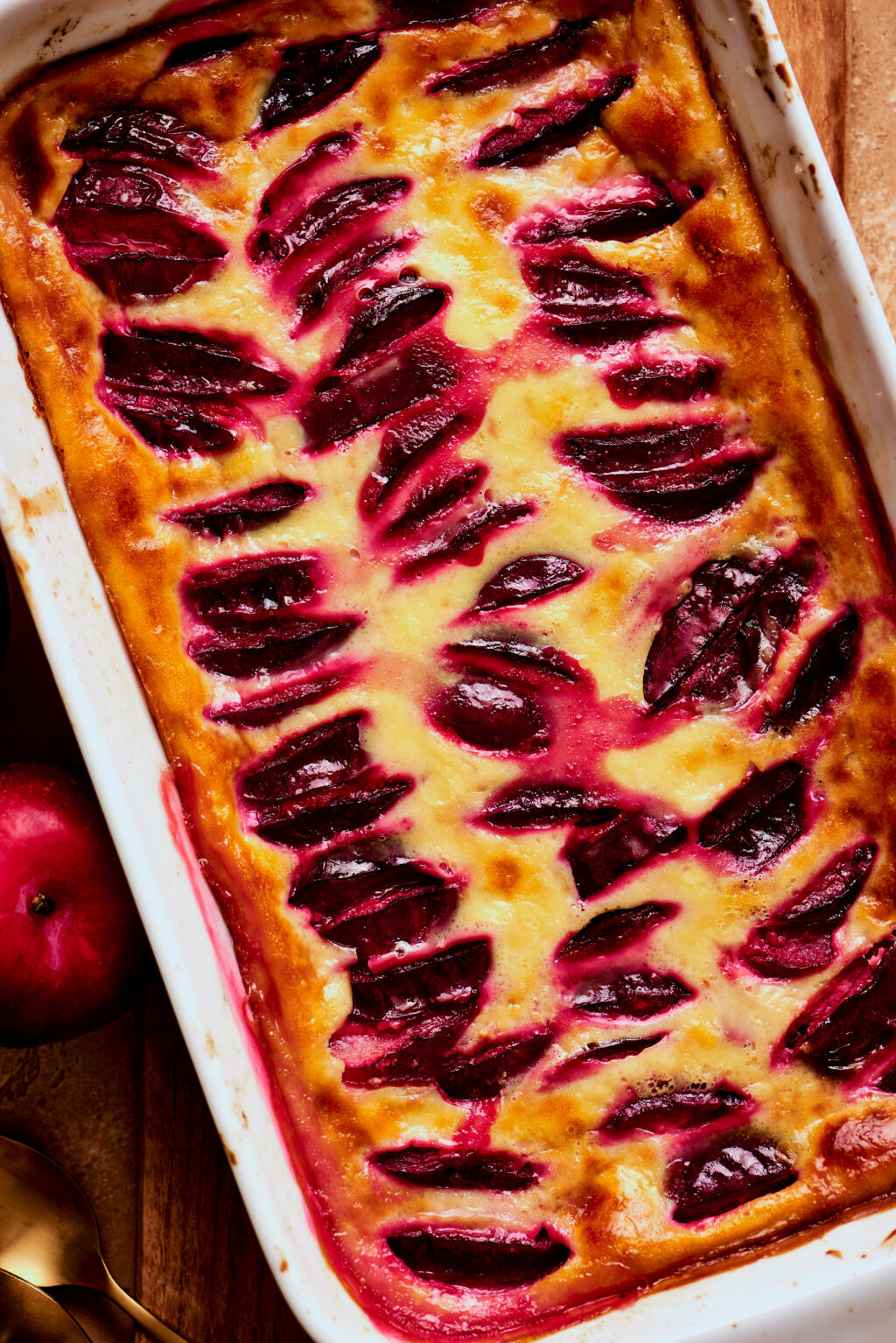 Clafoutis facile aux prunes - Lilie Bakery
