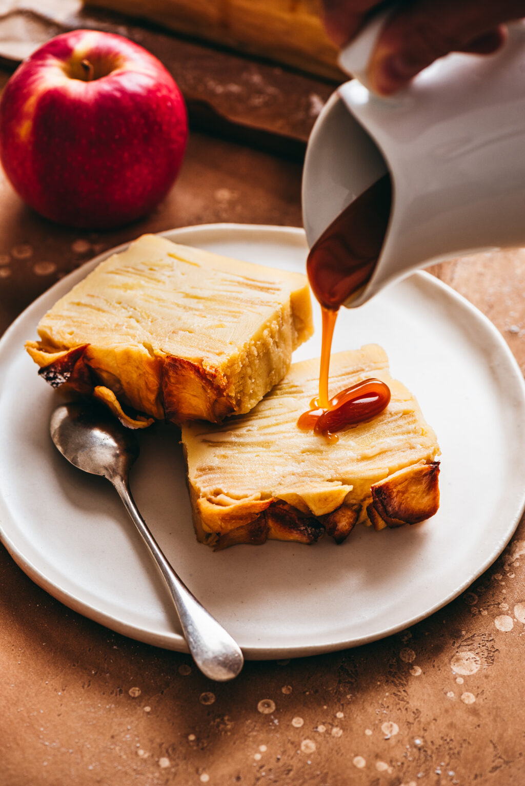 Part gâteau invisible aux pommes - Lilie Bakery