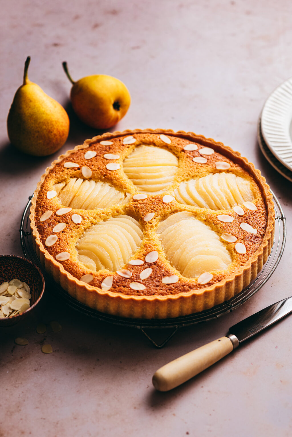 Pear almond tart recipe - Lilie Bakery