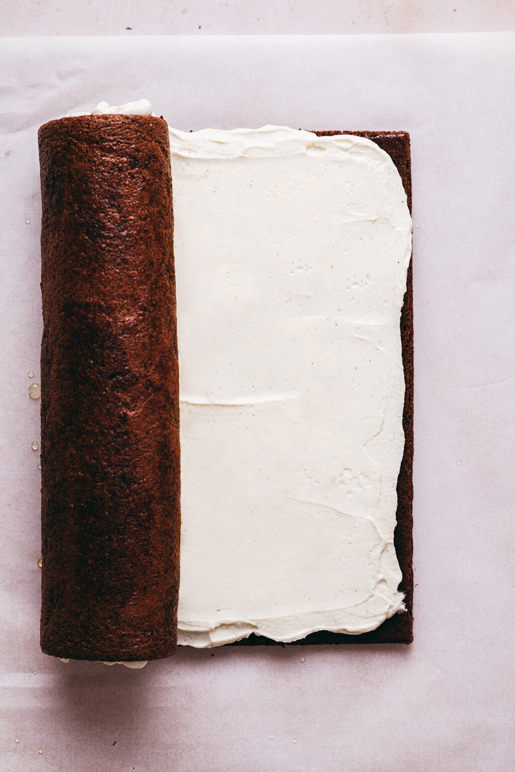 Rouler une bûche - Lilie Bakery