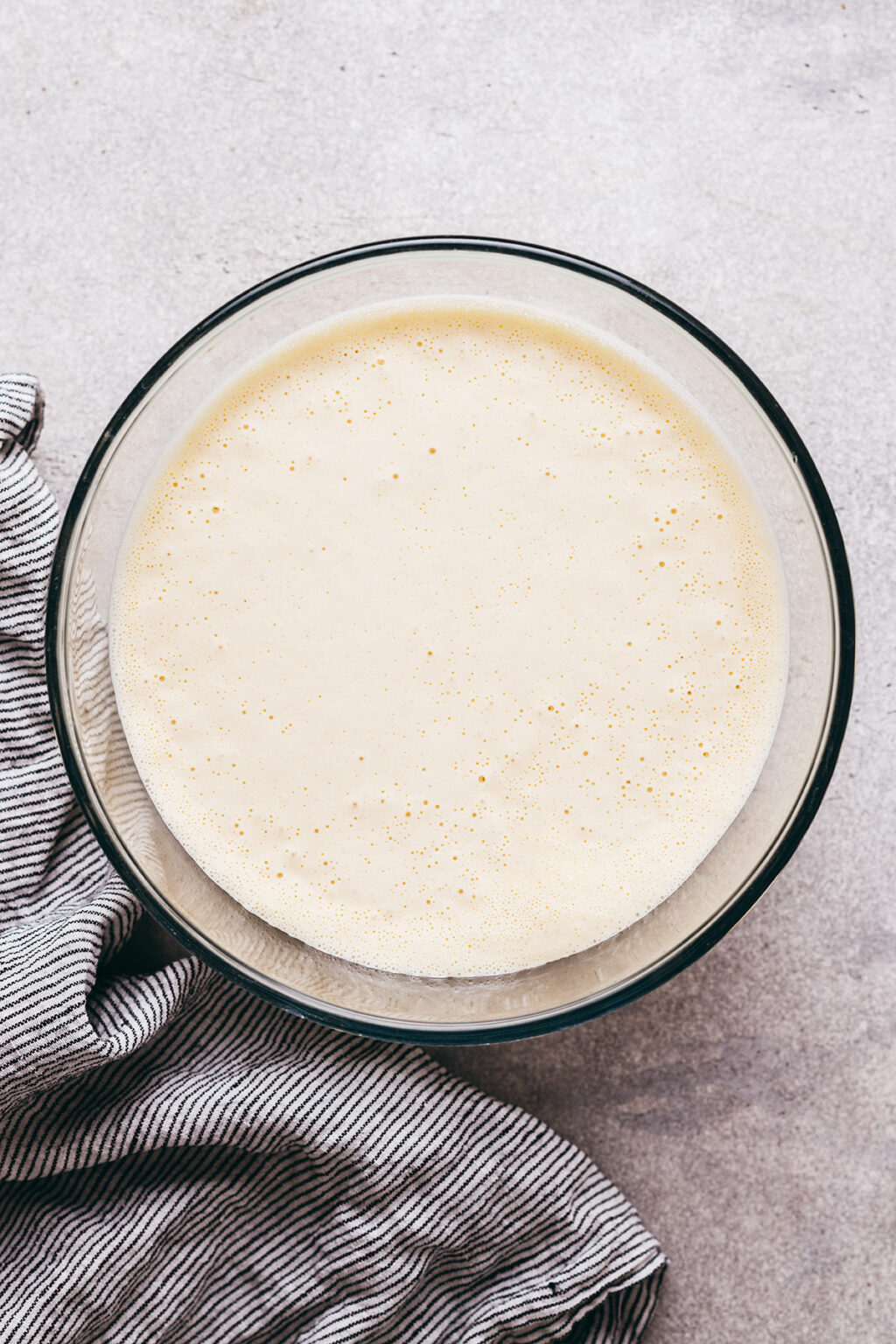 Pâte crêpes mille trous repos - Lilie Bakery