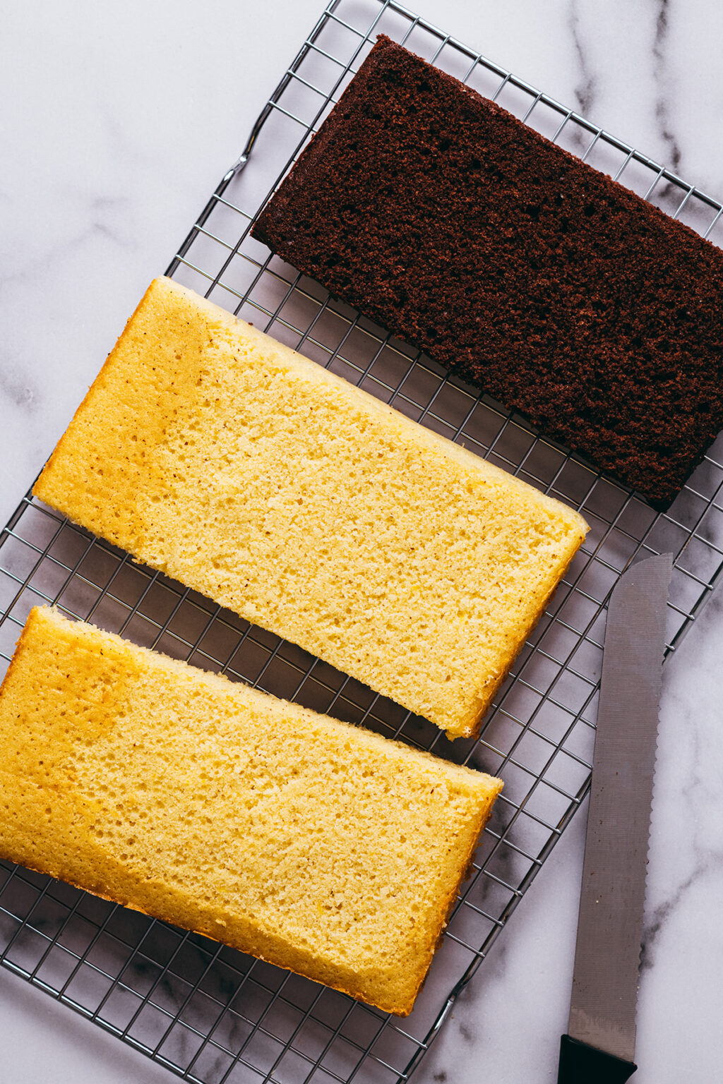 Neapolitan sponge cake strips - Lilie Bakery