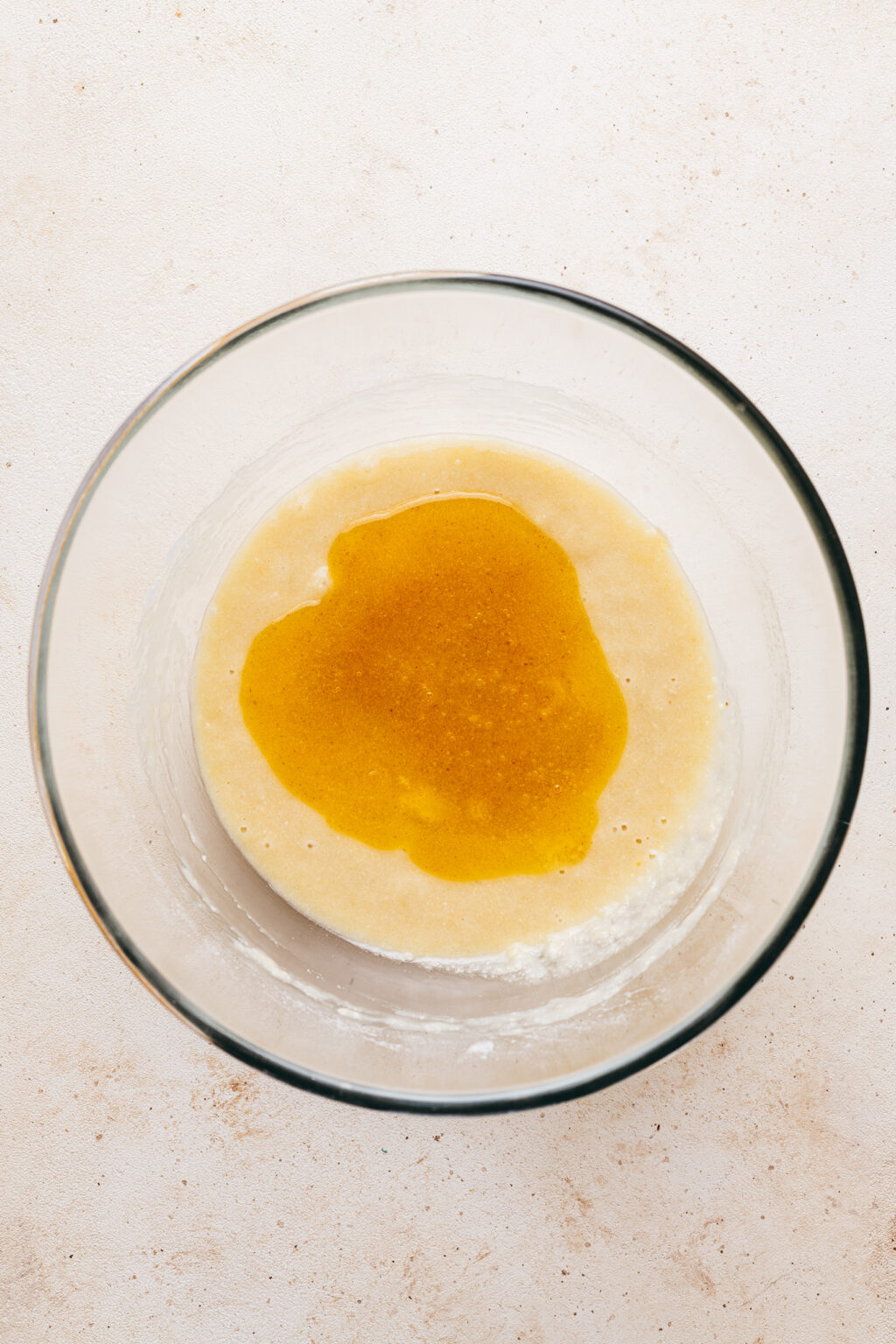 Ajout beurre noisette pâte - Lilie Bakery