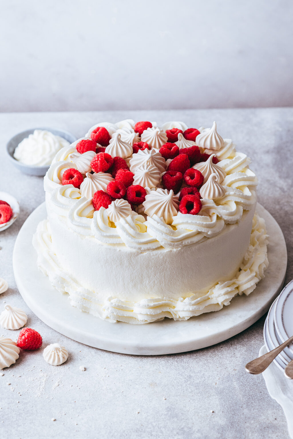 Vacherin dessert - Lilie Bakery