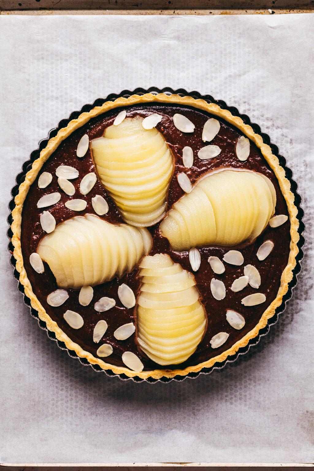 Décor tarte poire chocolat poire - Lilie Bakery